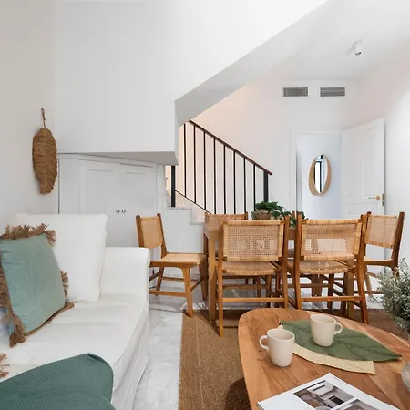 Appartement Magno San Laureano - Private Parking Included