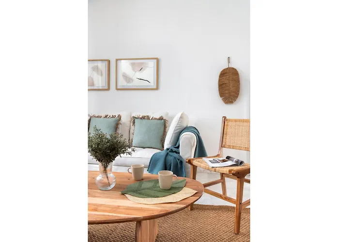 Magno San Laureano - Private Parking Included