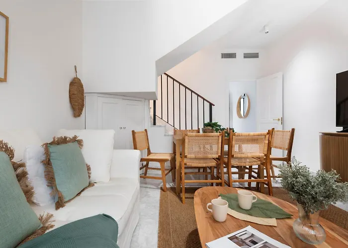 Apartamento Magno San Laureano - Private Parking Included